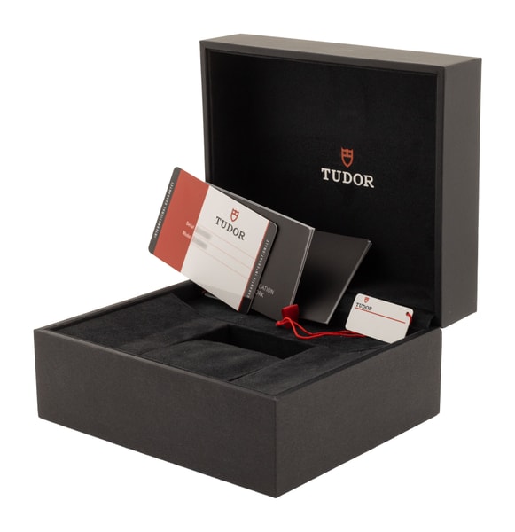 Tudor Black Bay GMT M79830RB-0001